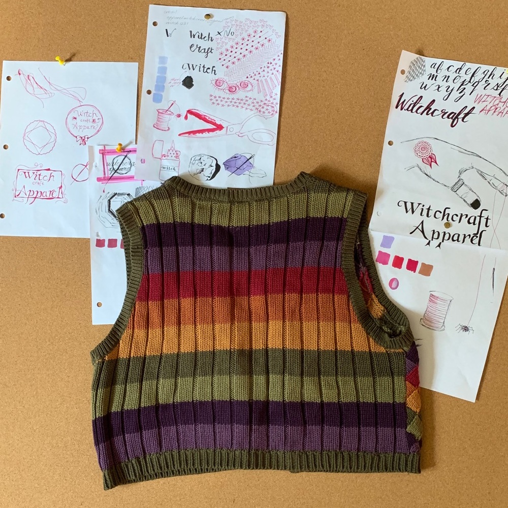 Multi-Colour Knitted Vest 🌈 - Picture 3 of 4